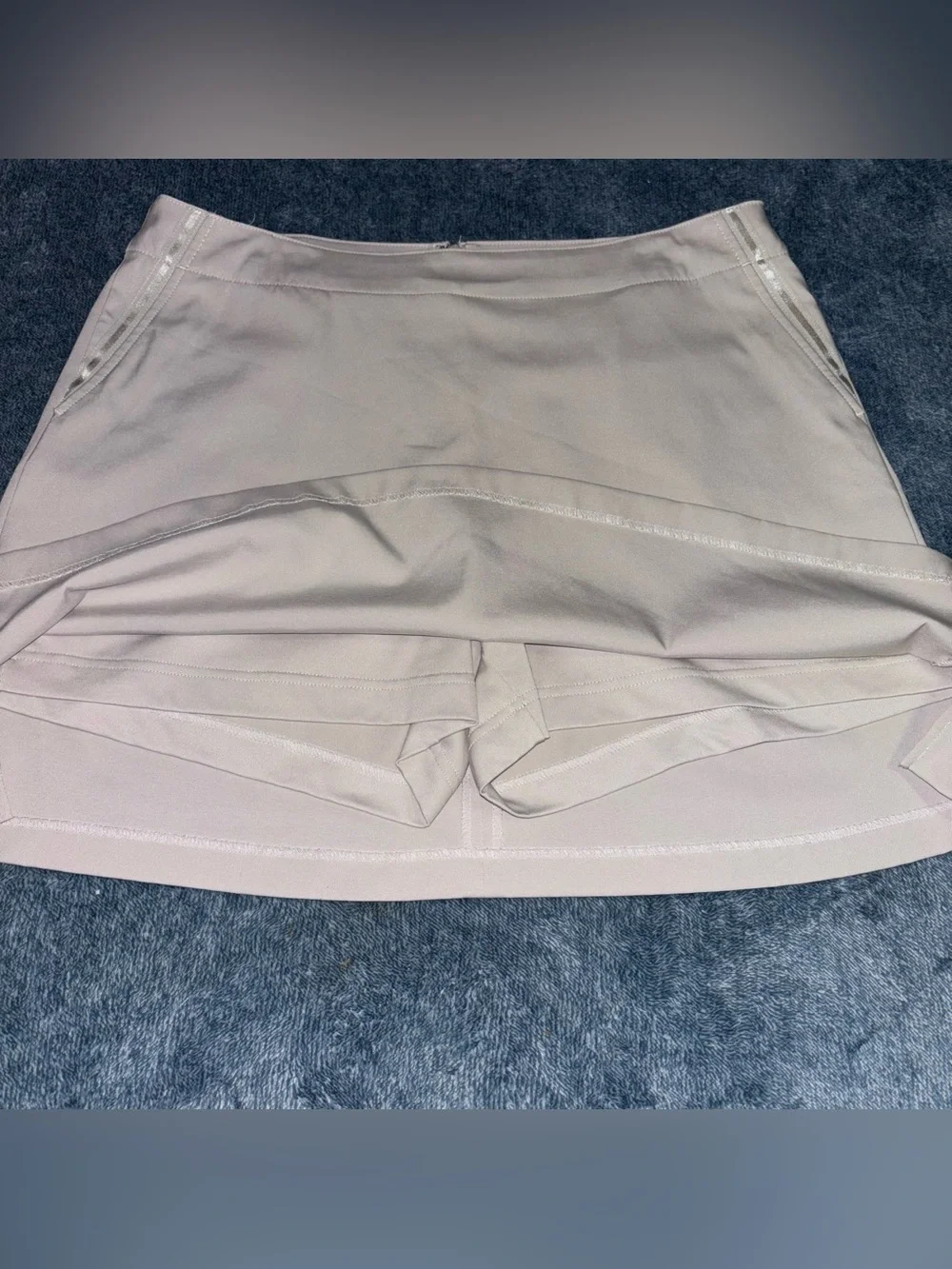 Lady Hagen Athletic Skort in Stone Women’s size 10